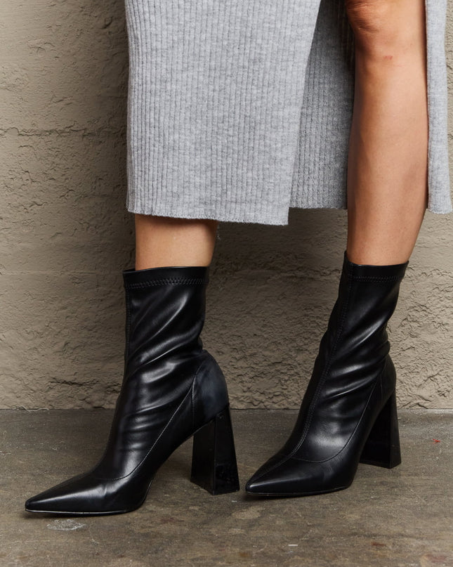 3bb8c158c8354a2ebe59de5d44e93cd2-Max