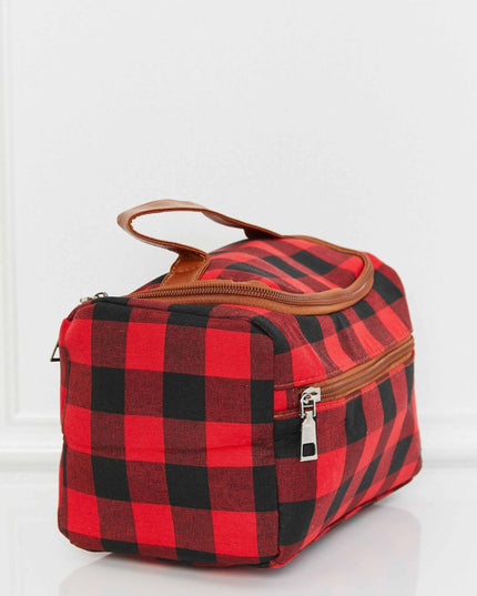 7faa1c29313b4d7b983f9cd860649e09-Max