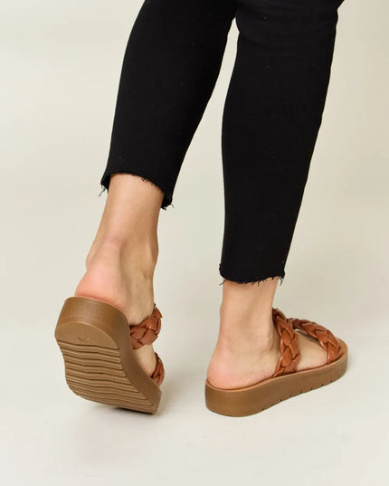 ab882b58-38a7-4ad7-beaa-7e2a2c80f371-Max