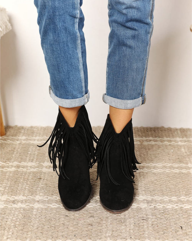 033b3dbbaf2f4ca28ffebda3765b6830-Max