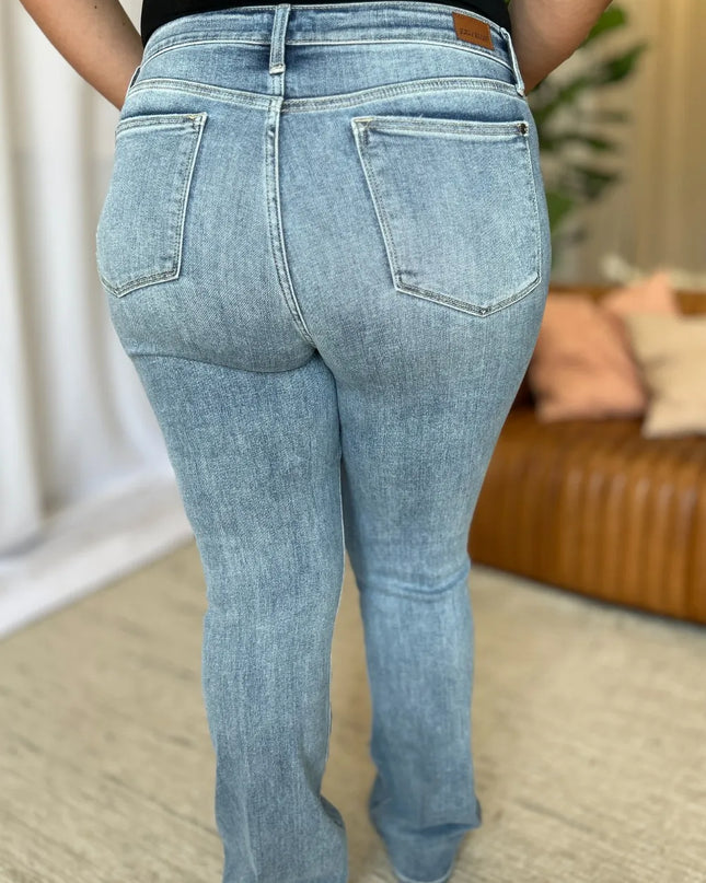 0502a20e-0792-4dc0-93ae-0b1a38f7fe90-Max