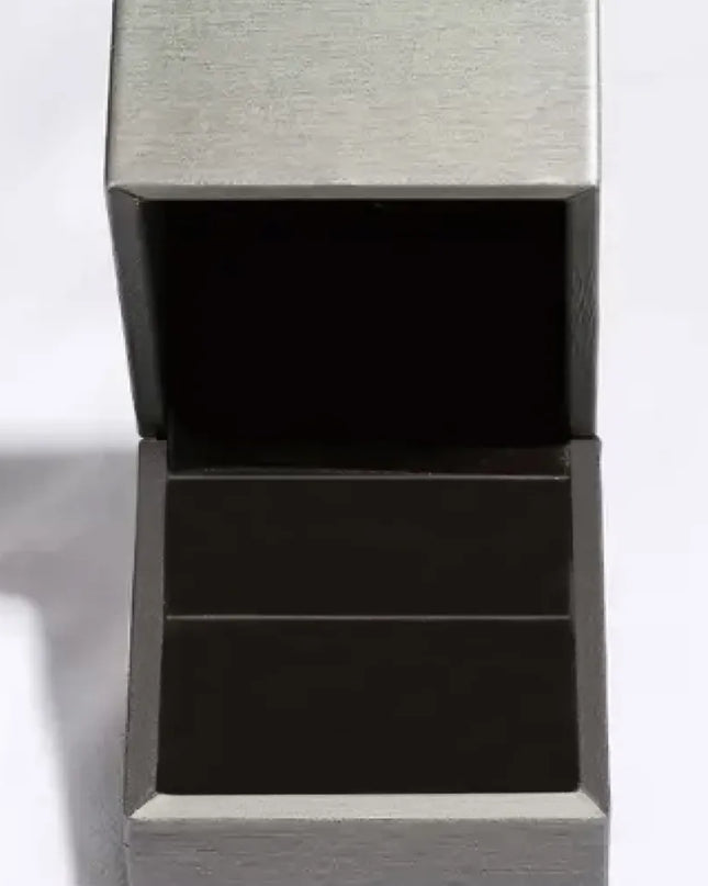 0eabe0b6-e5ae-4d13-9324-2cad9bd7db0d-Max