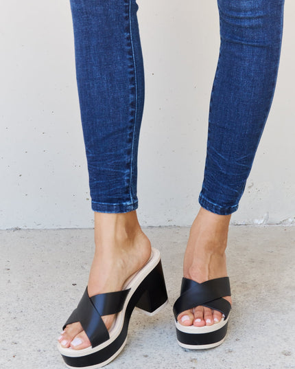 102a4f1ddcda4bc8bc03f90cb36e3bdb-Max