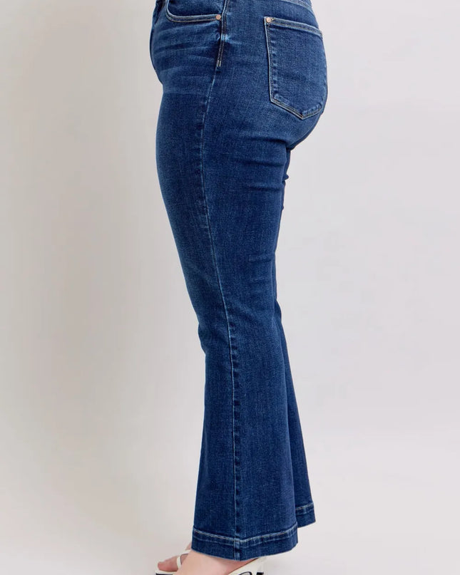 1931313c-162e-4700-b677-208d7f608fa9-Max