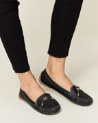 BLACK / 6