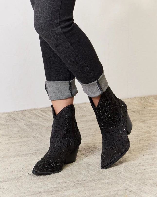 2709068b35c648ddbb55570208334a92-Max