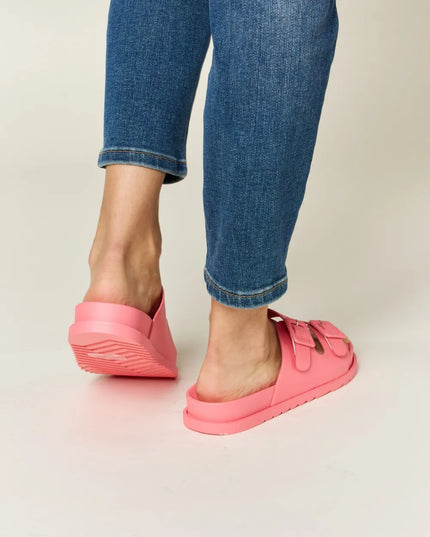 395d8d52-bb78-4b98-ab16-306e9b429693-Max