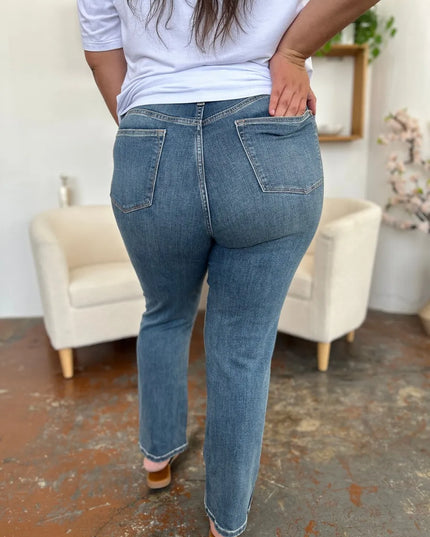 40f51906-a6df-49db-85c5-b6c603438ff8-Max