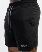 Black / M