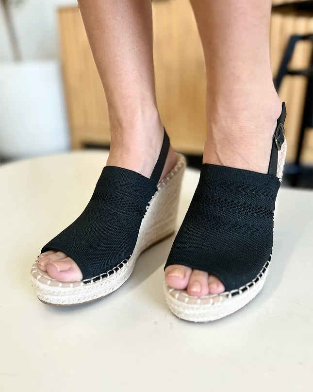 5a4bcf90-c25d-48c7-a16f-54cf2d138bbf-Max