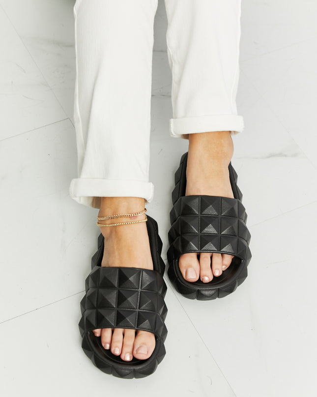 753c3e2bbe0a4faeb47eb1730a03ec16-Max