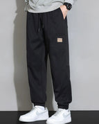 Black / M