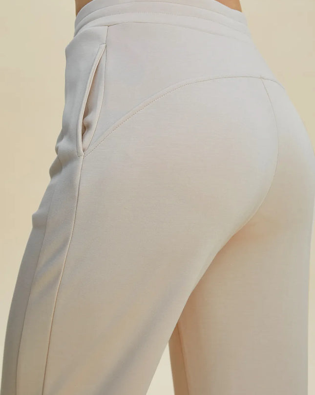 890ab55e-541a-48c8-8d1a-15a145ea6654-Max