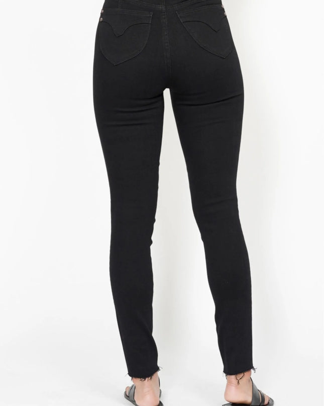 8c0a0f53-82d7-4443-a8b0-2ac7e6a53486-Max-Origin