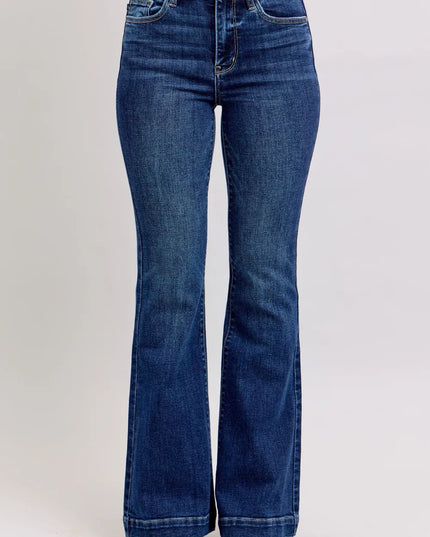 8e3d0e34-ec28-435e-ac43-8d03da9d049d-Max