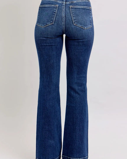 90b254db-105c-4bcc-994f-10a44c1a3379-Max