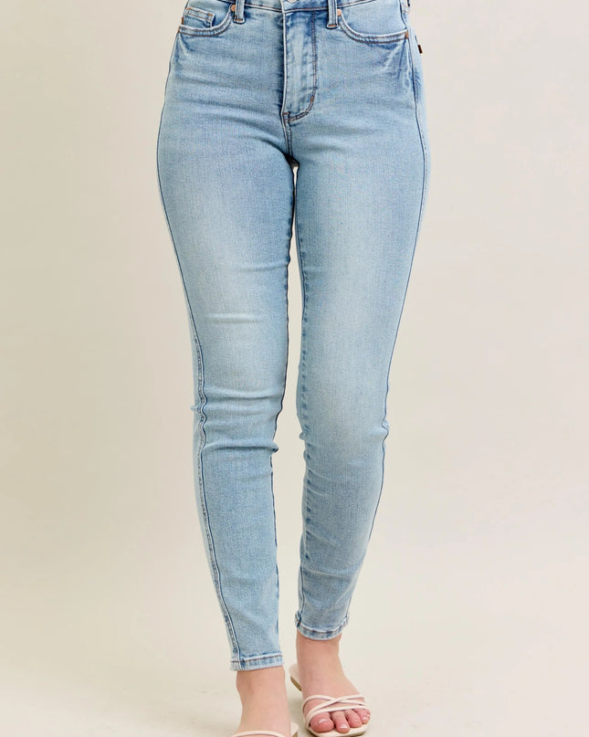 9b342a3e2119449d8b9e77e78262d318-Max-Origin