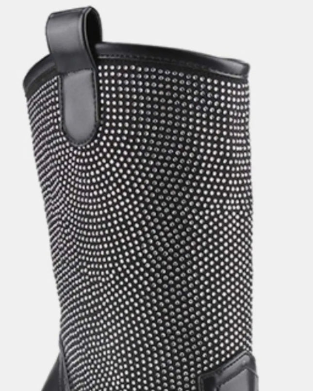 9fefca7e-0f7a-49b5-bec7-1767ff52c6f1-Max