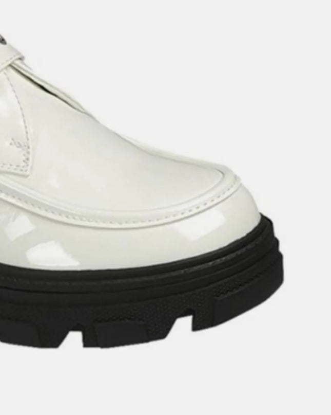 a2da724b-e028-49a8-8275-fa1abb782c6a-Max