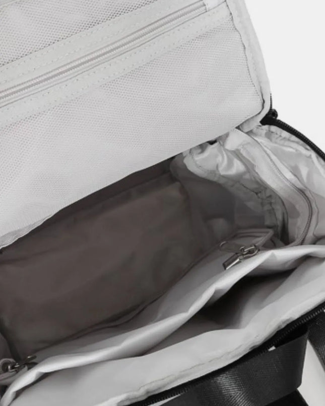 a3516b57-a248-4ff8-9716-ee289c550aa0-Max