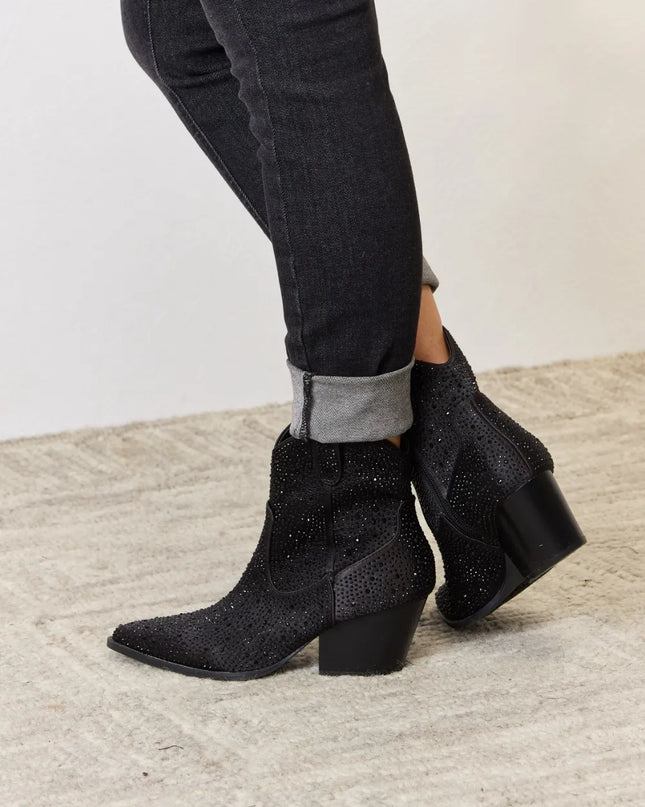 b111bf6b42af4d3fb2cdadcaf0dec4e9-Max