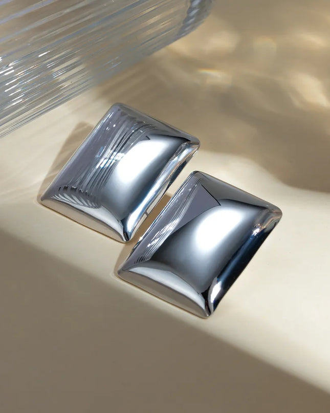 bb3c6339-508a-4a54-8b91-054ab1139a86-Max