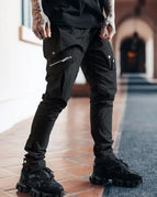 Black / M
