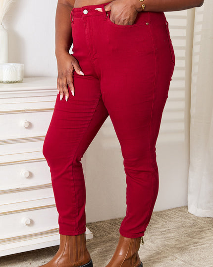 d8c3af956ec54eb596b19fccb9f9b493-Max