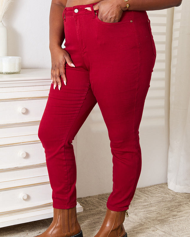 d8c3af956ec54eb596b19fccb9f9b493-Max