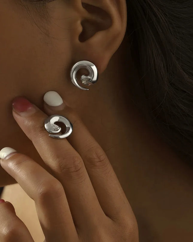 dc085379-9276-457c-b0bd-4014539657b1-Max