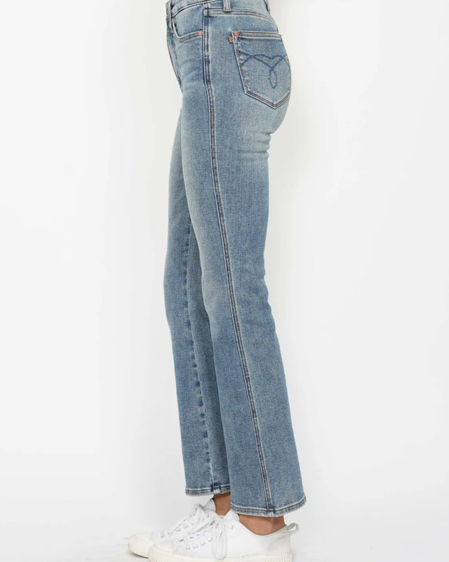 dee778d8-4cc7-4a84-be2b-ef6652be5fa0-Max