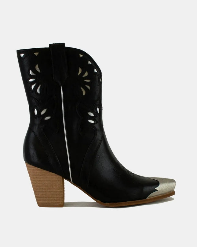 e0ee3182-8e3c-48db-a48c-0e58ec0ec141-Max