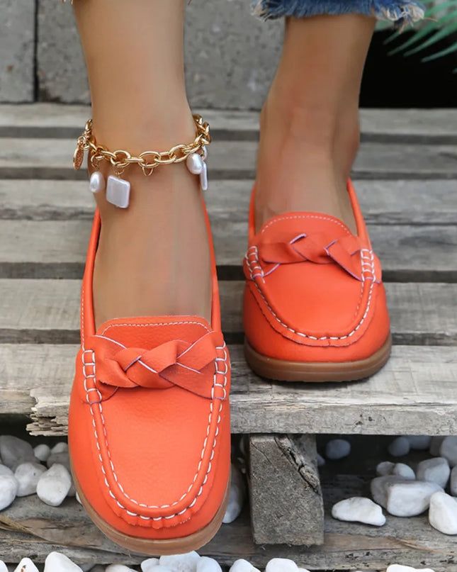 e1bf5c34f86348f7ac4eb0565b69e615-Max