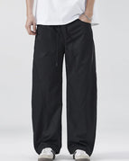 Black / M