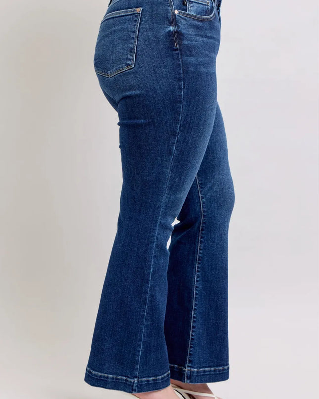 e54c57d8-f66e-44b9-82a6-c3796ba68a13-Max