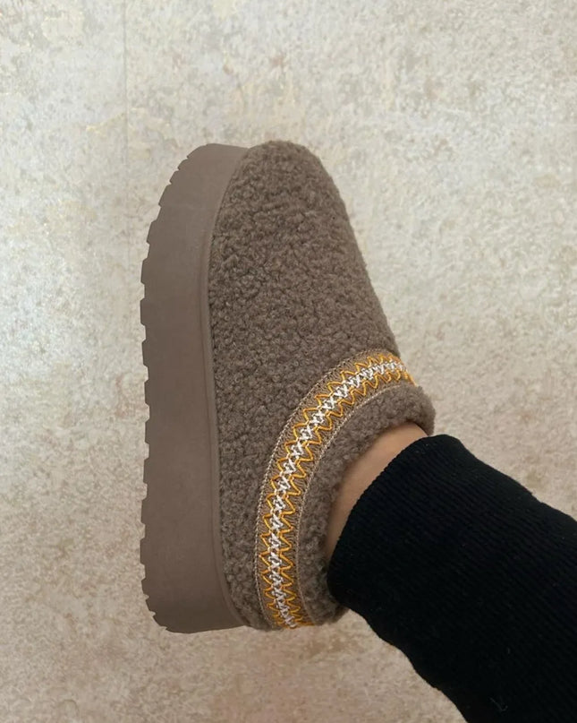 e835fb07-b4f6-47b4-a1f3-226035ae32e7-Max