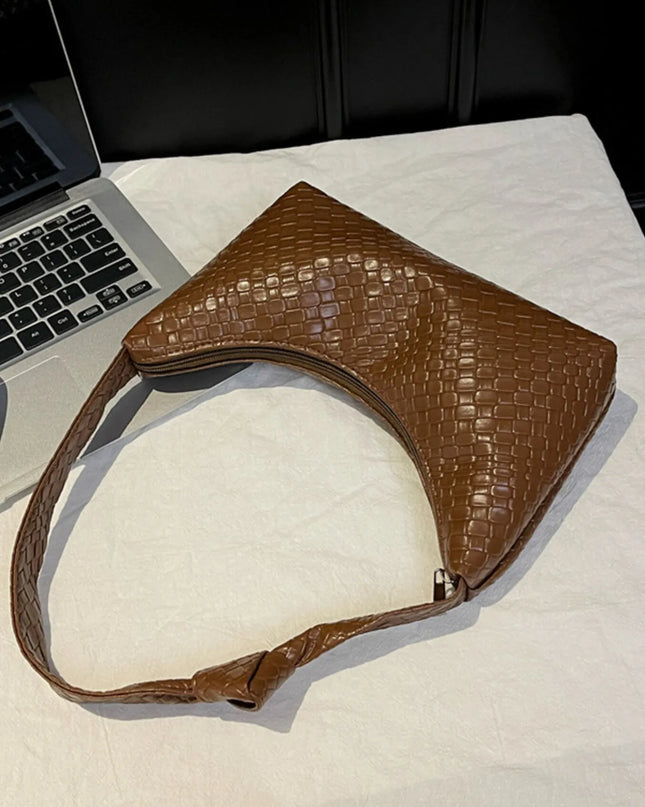 ec399f8307b9428bb1745cec278e3a8a-Max-Origin