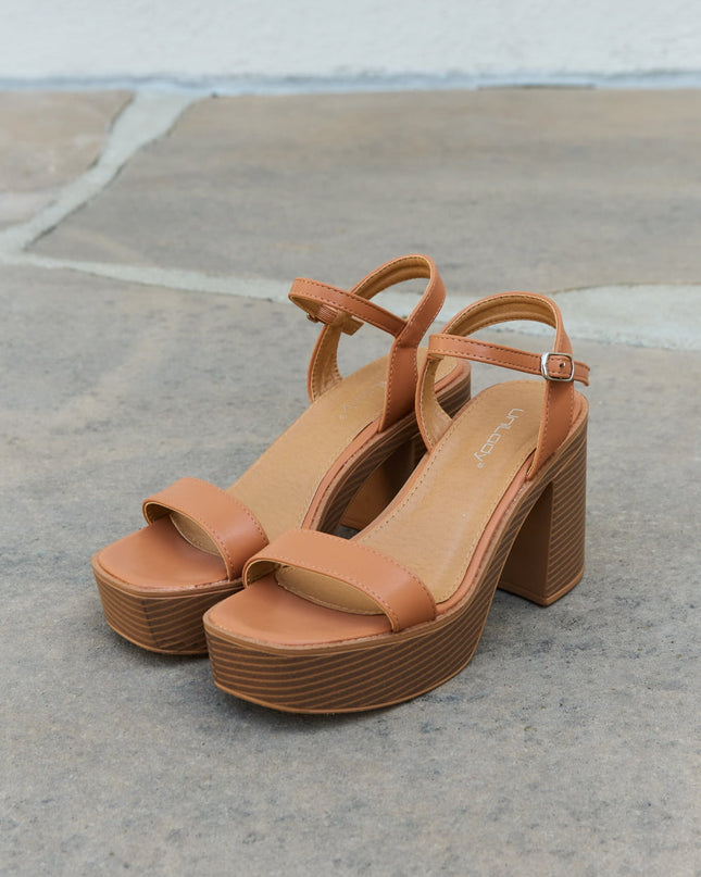 f2c1b63a1770431aa0f3f50c0f12b279-Max