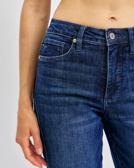 f473bef3-dc3a-40b5-98c6-2d732ec2db0a-Max