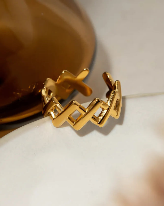 f83a6f4b-ed17-411c-981c-3b7cef7b8813-Max