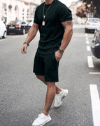 Black / M