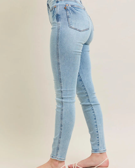 fee9451b3b8042699e0f21392f96f408-Max-Origin